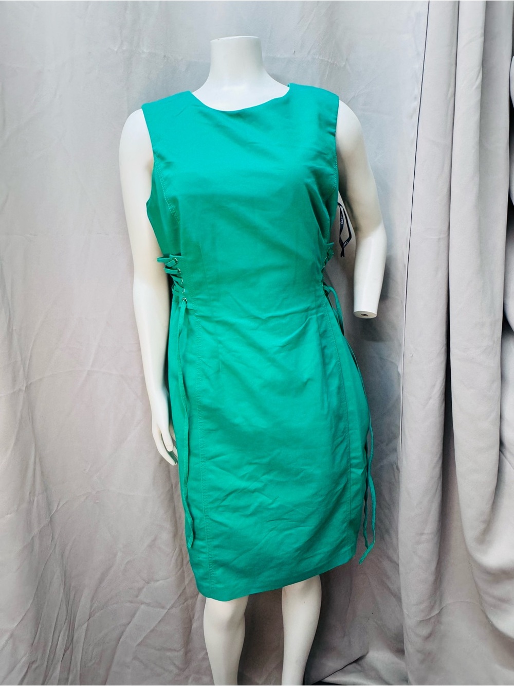 Calvin Klein Sleeveless Emerald Green Sheath Dress